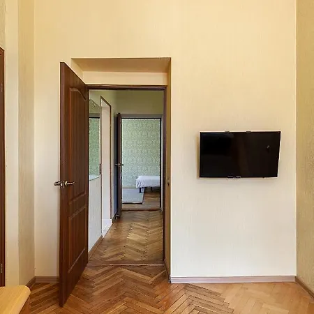Bv Homey Apartment *