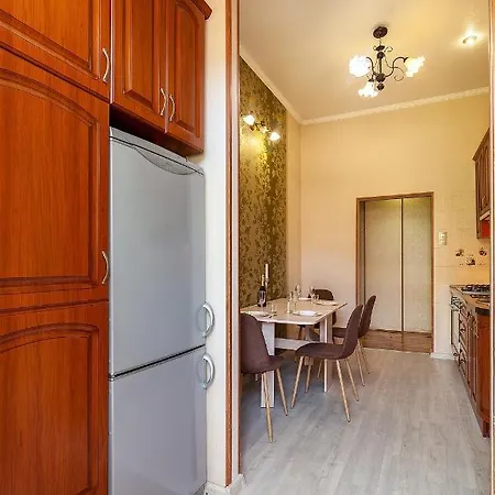 Bv Homey Апартаменти *